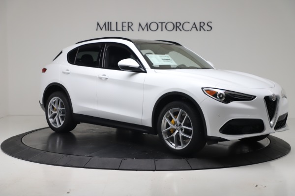 New 2019 Alfa Romeo Stelvio Ti Sport Q4 for sale Sold at Bugatti of Greenwich in Greenwich CT 06830 10