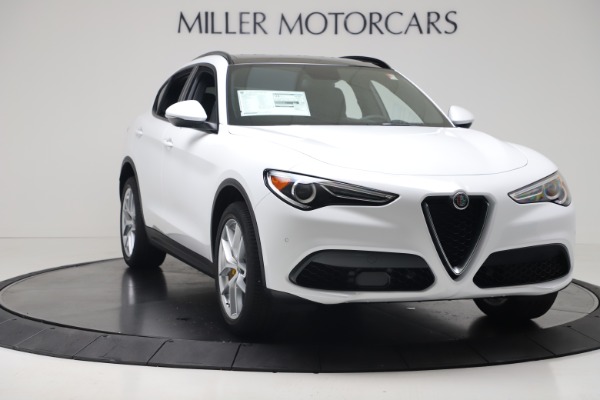 New 2019 Alfa Romeo Stelvio Ti Sport Q4 for sale Sold at Bugatti of Greenwich in Greenwich CT 06830 11