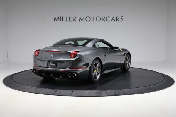 Used 2015 Ferrari California T for sale Sold at Bugatti of Greenwich in Greenwich CT 06830 17