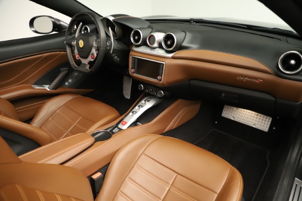 Used 2015 Ferrari California T for sale Sold at Bugatti of Greenwich in Greenwich CT 06830 25