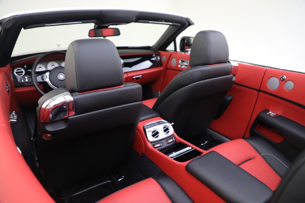Used 2019 Rolls-Royce Dawn for sale $329,900 at Bugatti of Greenwich in Greenwich CT 06830 23