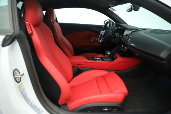 Used 2018 Audi R8 5.2 quattro V10 Plus for sale Sold at Bugatti of Greenwich in Greenwich CT 06830 19
