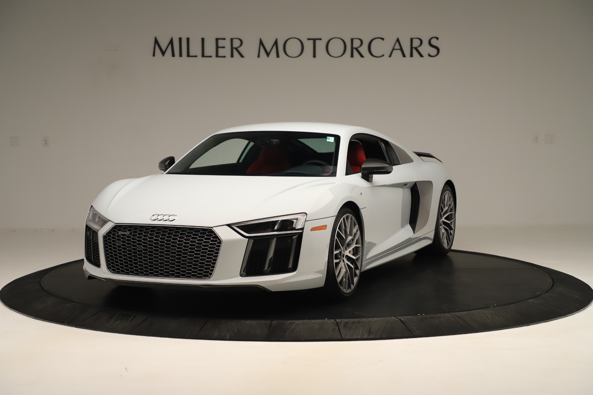 Used 2018 Audi R8 5.2 quattro V10 Plus for sale Sold at Bugatti of Greenwich in Greenwich CT 06830 1