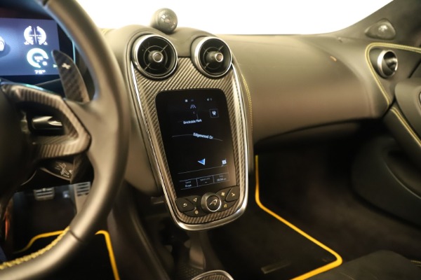 Used 2017 McLaren 570S for sale $159,900 at Bugatti of Greenwich in Greenwich CT 06830 18