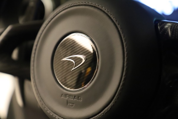 Used 2017 McLaren 570S for sale $159,900 at Bugatti of Greenwich in Greenwich CT 06830 20