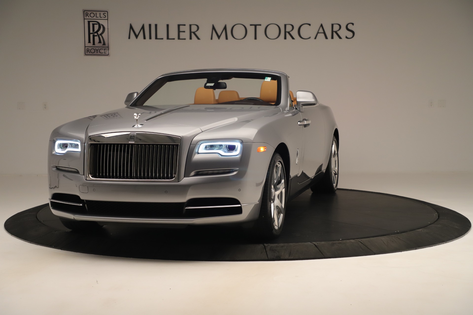 Used 2016 Rolls-Royce Dawn for sale Sold at Bugatti of Greenwich in Greenwich CT 06830 1