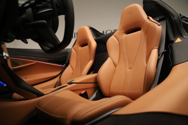 New 2020 McLaren 720S SPIDER Convertible for sale Sold at Bugatti of Greenwich in Greenwich CT 06830 26