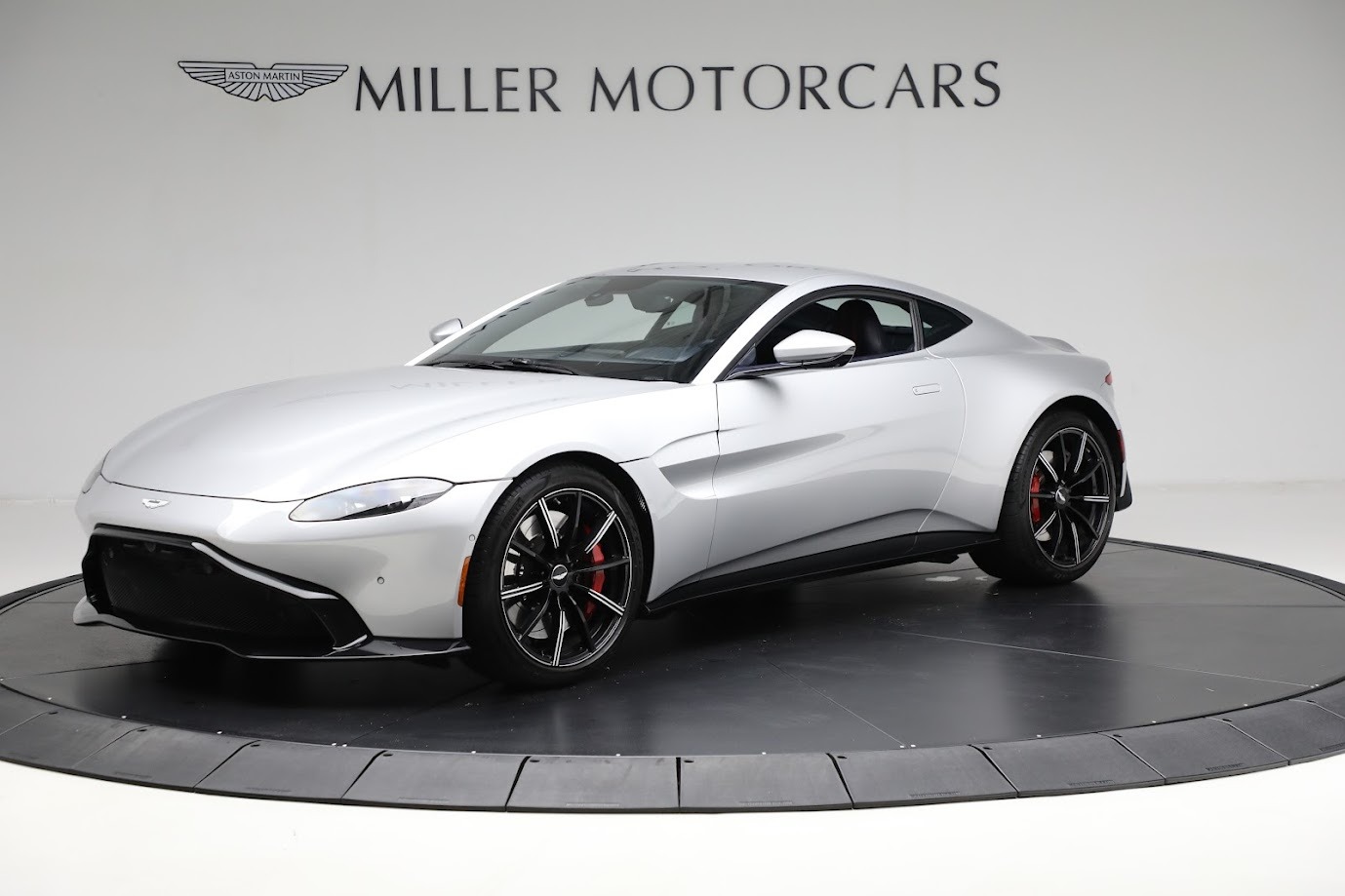 Used 2020 Aston Martin Vantage Coupe for sale $94,900 at Bugatti of Greenwich in Greenwich CT 06830 1