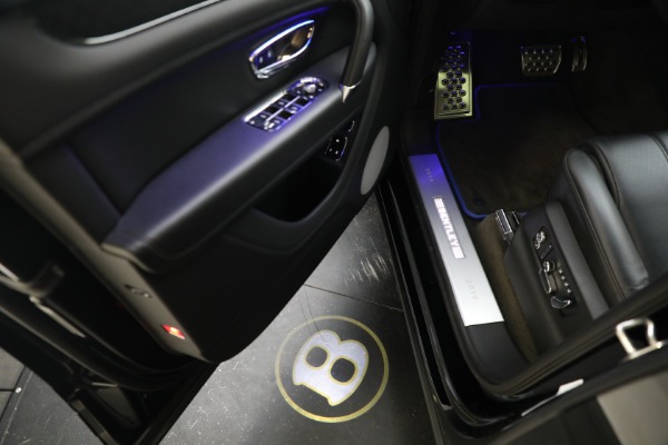 New 2020 Bentley Bentayga V8 Design Series for sale $216,860 at Bugatti of Greenwich in Greenwich CT 06830 18