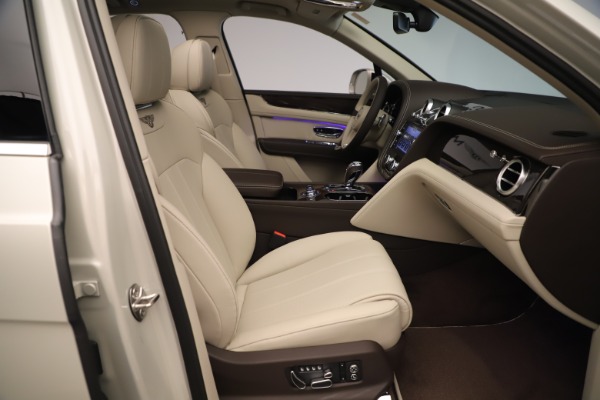 Used 2020 Bentley Bentayga V8 for sale $158,900 at Bugatti of Greenwich in Greenwich CT 06830 28