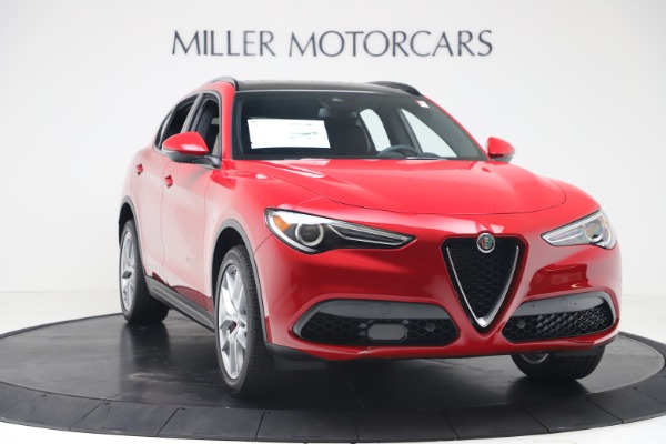 New 2019 Alfa Romeo Stelvio Ti Sport Q4 for sale Sold at Bugatti of Greenwich in Greenwich CT 06830 11