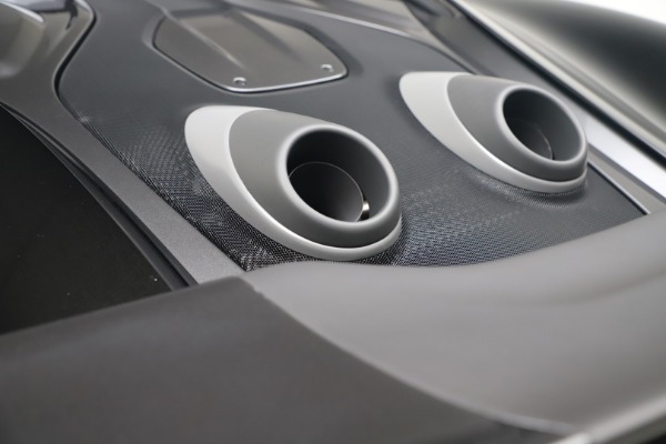 New 2019 McLaren 600LT for sale $305,639 at Bugatti of Greenwich in Greenwich CT 06830 23