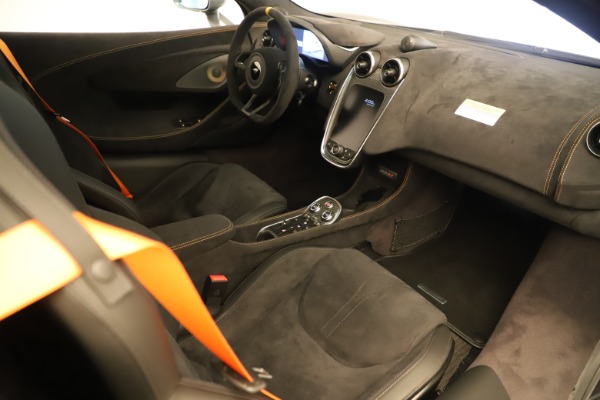 Used 2020 McLaren 600LT Spider for sale Sold at Bugatti of Greenwich in Greenwich CT 06830 25