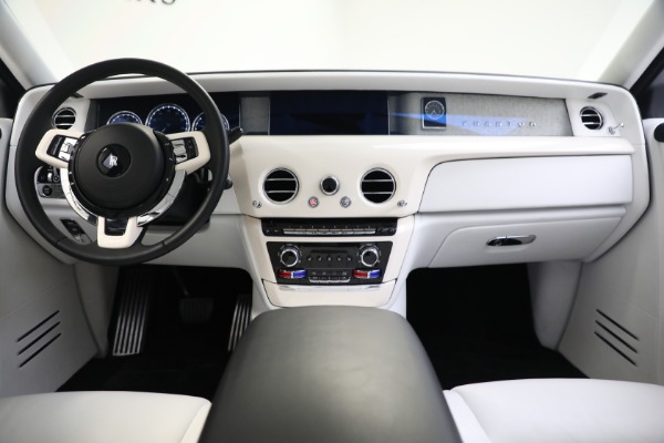 Used 2020 Rolls-Royce Phantom for sale $429,900 at Bugatti of Greenwich in Greenwich CT 06830 4