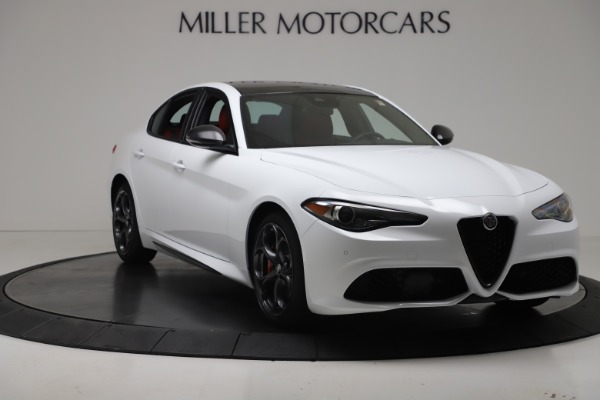 New 2019 Alfa Romeo Giulia Ti Sport Carbon Q4 for sale Sold at Bugatti of Greenwich in Greenwich CT 06830 11