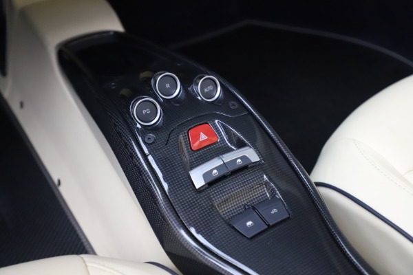 Used 2013 Ferrari 458 Spider for sale Sold at Bugatti of Greenwich in Greenwich CT 06830 28