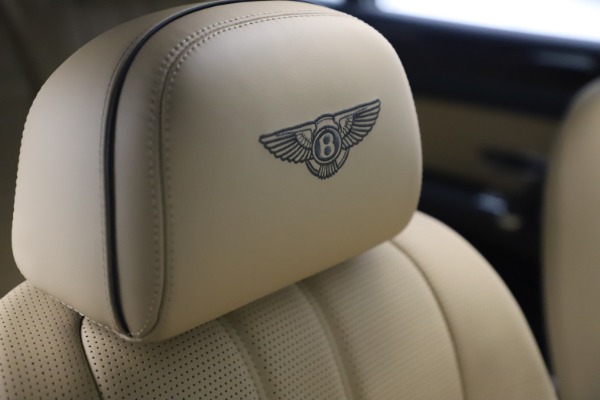 Used 2016 Bentley Flying Spur V8 for sale Sold at Bugatti of Greenwich in Greenwich CT 06830 27