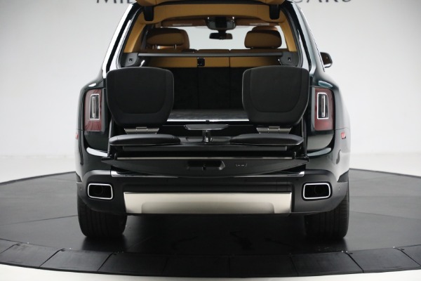 Used 2020 Rolls-Royce Cullinan for sale Sold at Bugatti of Greenwich in Greenwich CT 06830 20