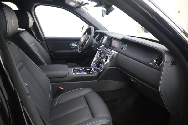Used 2020 Rolls-Royce Cullinan for sale $244,900 at Bugatti of Greenwich in Greenwich CT 06830 15