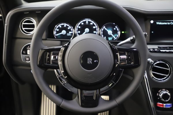 Used 2020 Rolls-Royce Cullinan for sale $244,900 at Bugatti of Greenwich in Greenwich CT 06830 18