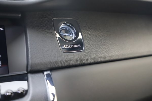Used 2020 Rolls-Royce Cullinan for sale $244,900 at Bugatti of Greenwich in Greenwich CT 06830 22