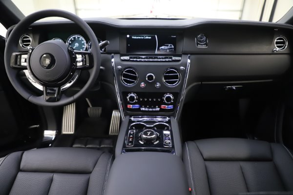 Used 2020 Rolls-Royce Cullinan for sale $244,900 at Bugatti of Greenwich in Greenwich CT 06830 4