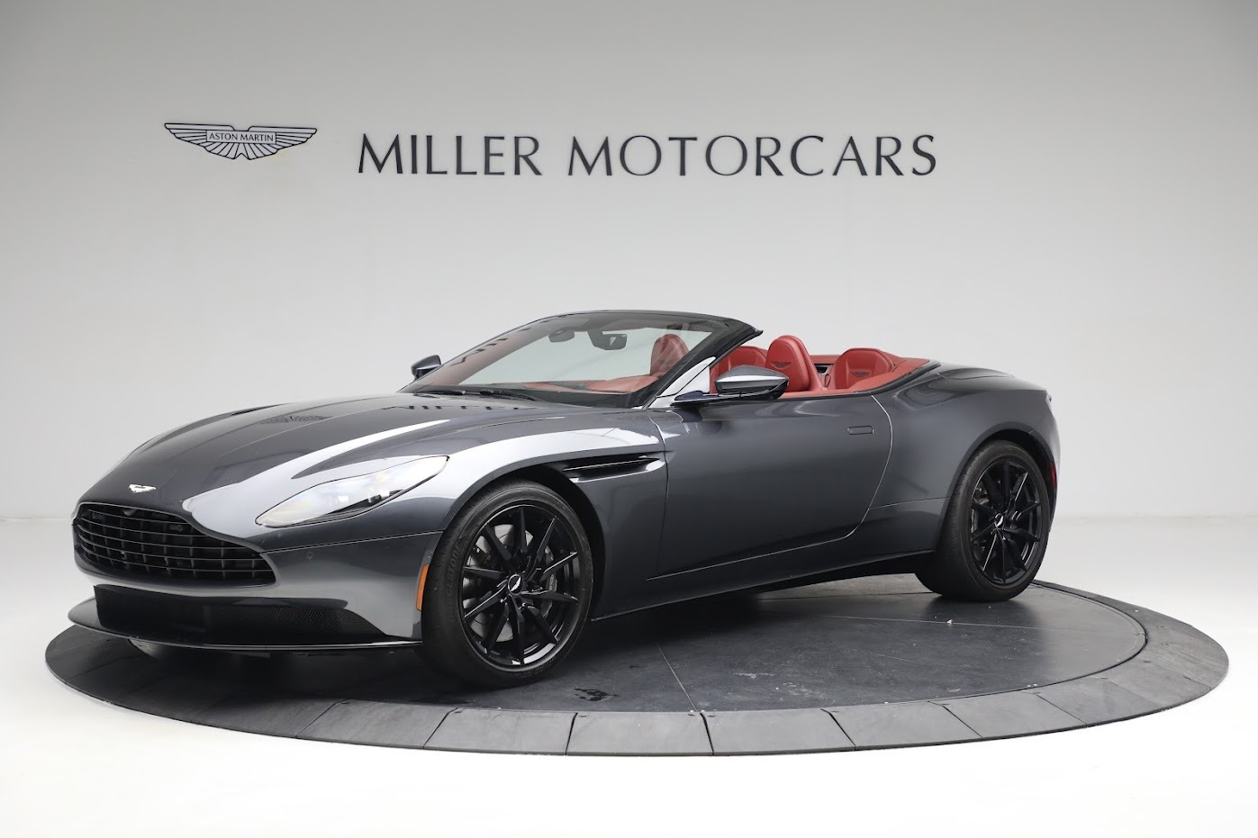 Used 2020 Aston Martin DB11 Volante Convertible for sale $147,900 at Bugatti of Greenwich in Greenwich CT 06830 1