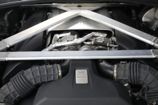Used 2020 Aston Martin Vantage Coupe for sale $105,900 at Bugatti of Greenwich in Greenwich CT 06830 27