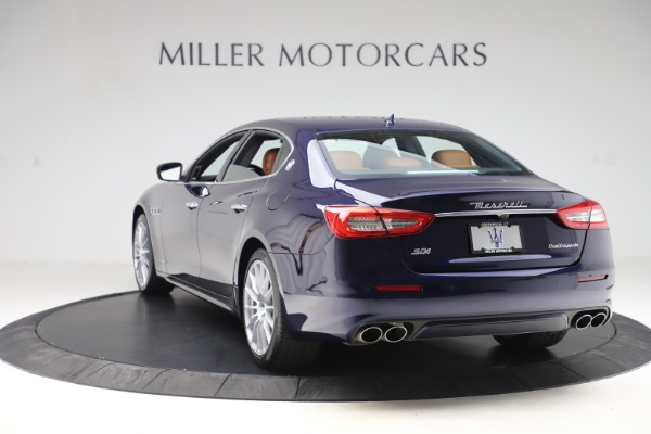 Used 2017 Maserati Quattroporte S Q4 GranLusso for sale Sold at Bugatti of Greenwich in Greenwich CT 06830 5