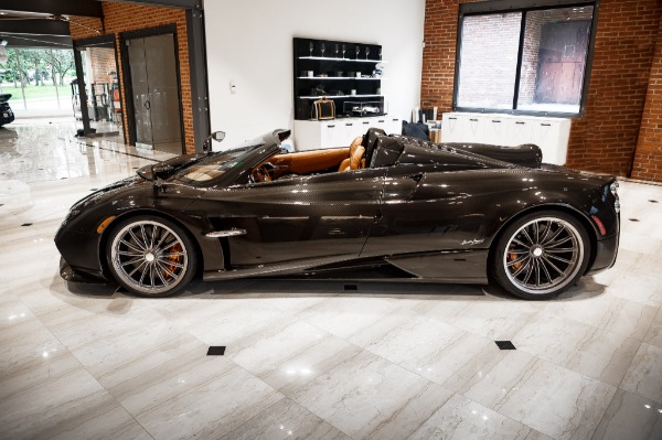 Used 2017 Pagani Huayra Roadster Roadster for sale Sold at Bugatti of Greenwich in Greenwich CT 06830 2