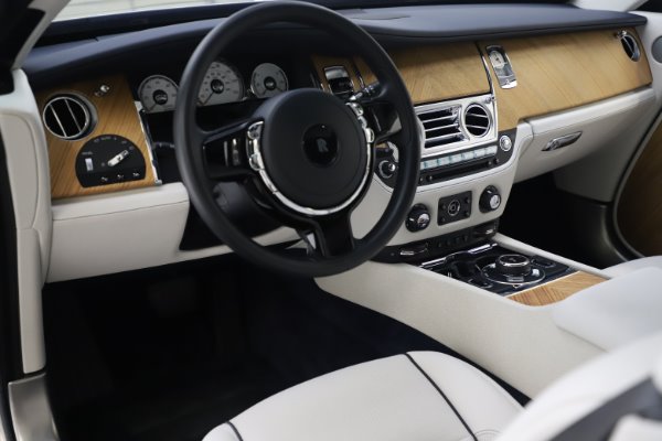 Used 2016 Rolls-Royce Wraith for sale Sold at Bugatti of Greenwich in Greenwich CT 06830 16