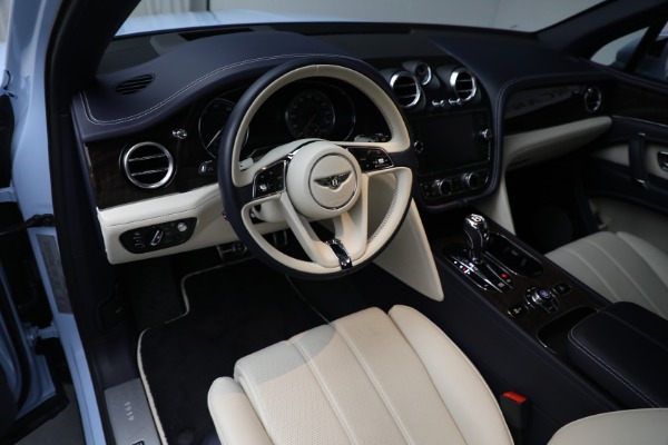 Used 2020 Bentley Bentayga V8 for sale $129,900 at Bugatti of Greenwich in Greenwich CT 06830 28