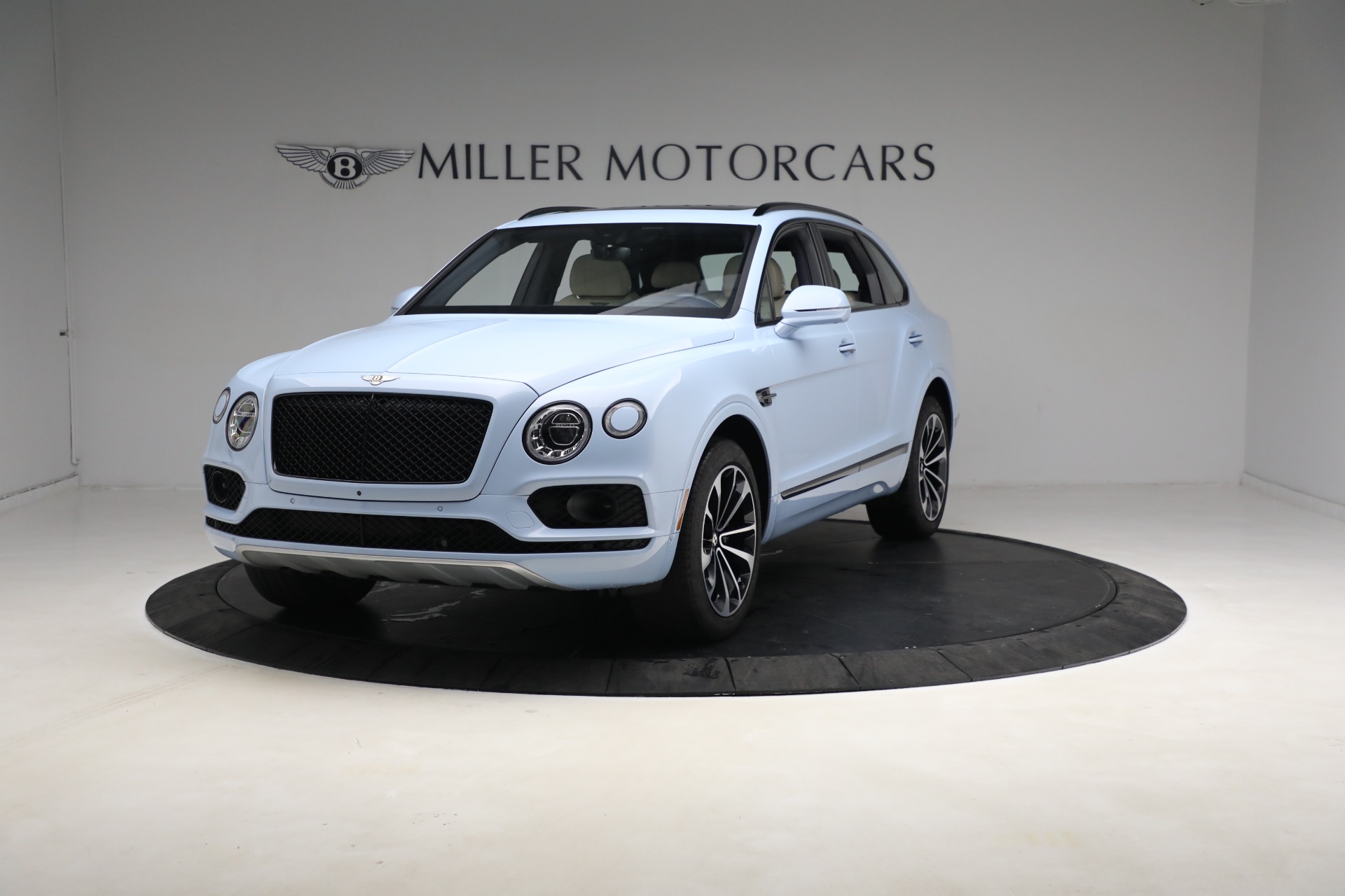 Used 2020 Bentley Bentayga V8 for sale $129,900 at Bugatti of Greenwich in Greenwich CT 06830 1