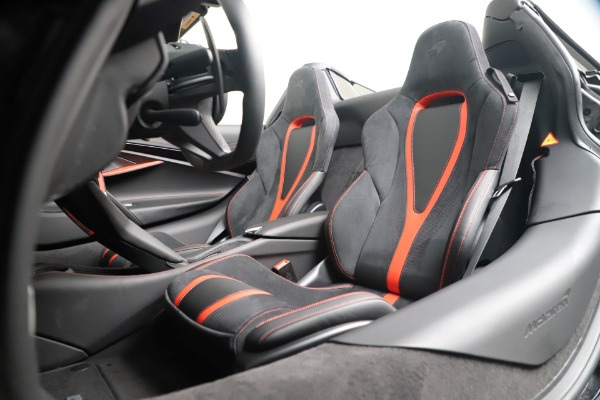 Used 2020 McLaren 720S Spider for sale $334,900 at Bugatti of Greenwich in Greenwich CT 06830 25