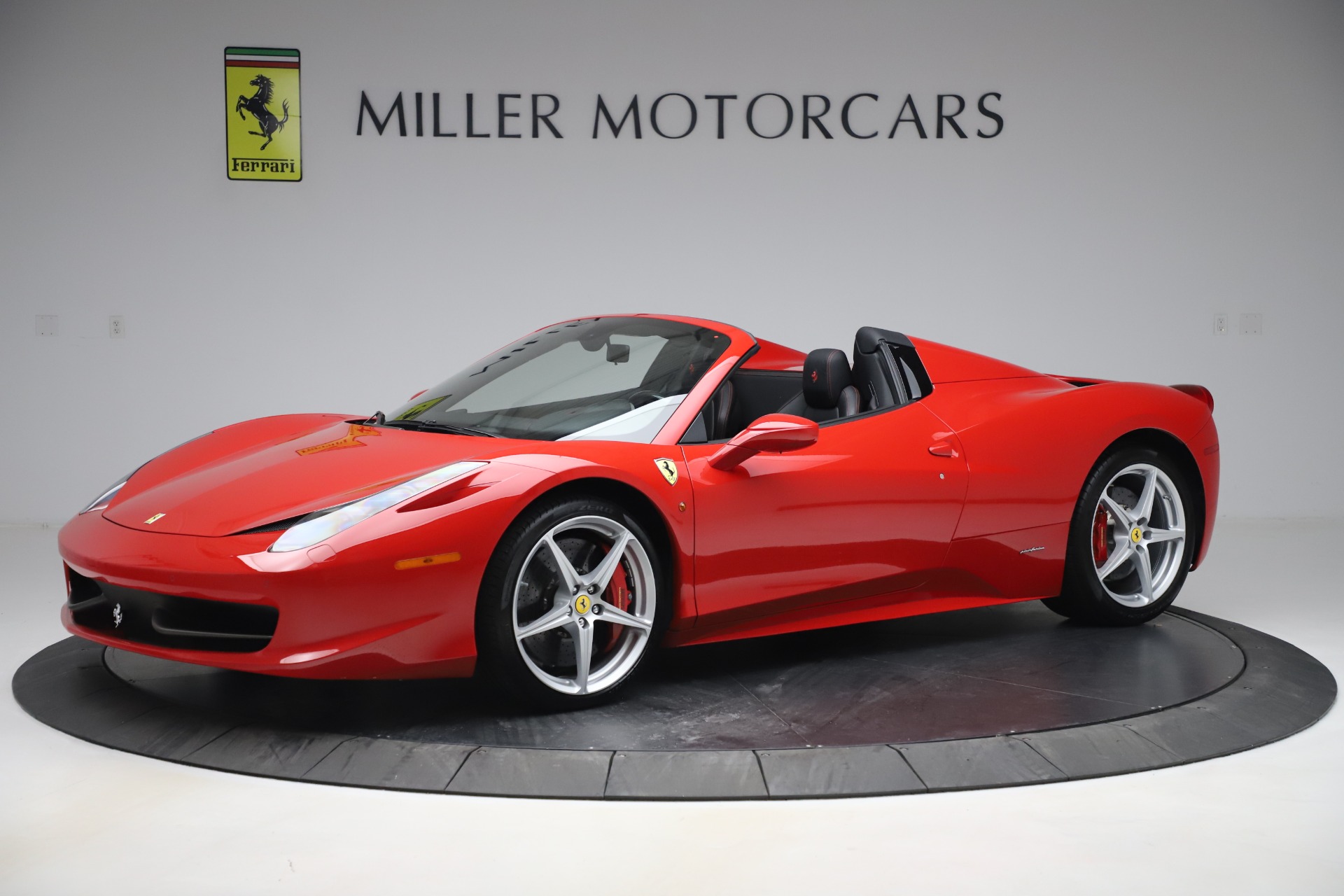 Pre Owned 2015 Ferrari 458 Spider For Sale 235 900