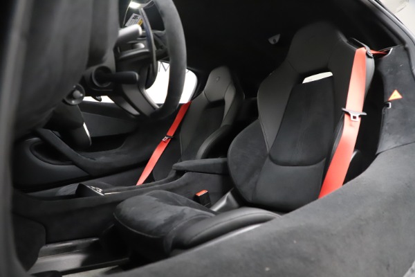 Used 2019 McLaren 600LT Coupe for sale $219,900 at Bugatti of Greenwich in Greenwich CT 06830 18