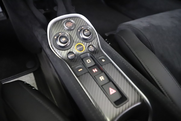 Used 2019 McLaren 600LT Coupe for sale $219,900 at Bugatti of Greenwich in Greenwich CT 06830 21