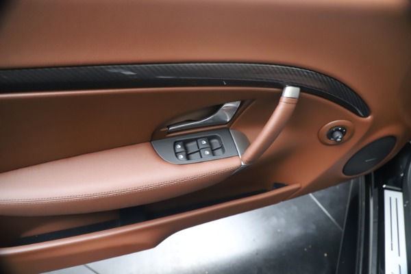 New 2019 Maserati GranTurismo Sport Convertible for sale $165,645 at Bugatti of Greenwich in Greenwich CT 06830 23