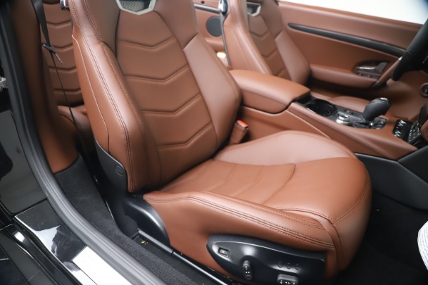New 2019 Maserati GranTurismo Sport Convertible for sale $165,645 at Bugatti of Greenwich in Greenwich CT 06830 28