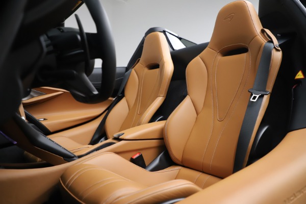 New 2020 McLaren 720S Spider Convertible for sale Sold at Bugatti of Greenwich in Greenwich CT 06830 25