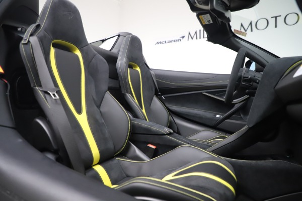 Used 2020 McLaren 720S Spider for sale Sold at Bugatti of Greenwich in Greenwich CT 06830 26