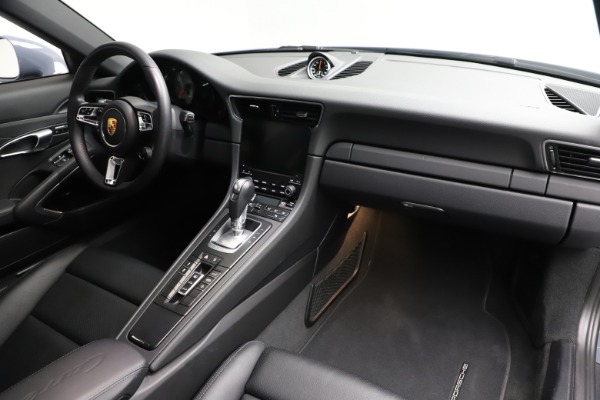 Used 2018 Porsche 911 Carrera 4S for sale $109,900 at Bugatti of Greenwich in Greenwich CT 06830 18