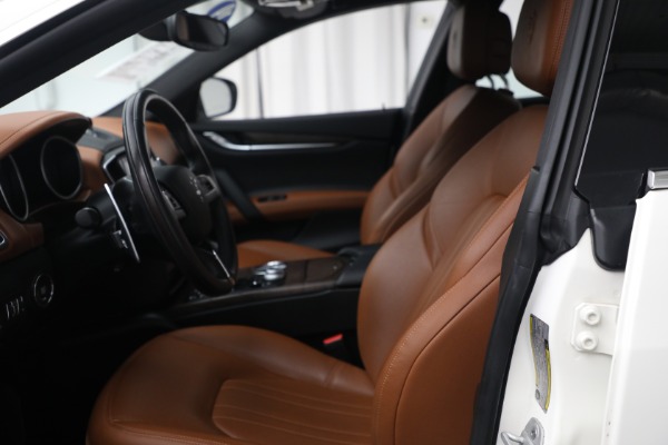 Used 2019 Maserati Ghibli S Q4 for sale Sold at Bugatti of Greenwich in Greenwich CT 06830 14