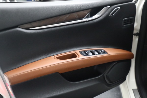 Used 2019 Maserati Ghibli S Q4 for sale Sold at Bugatti of Greenwich in Greenwich CT 06830 16