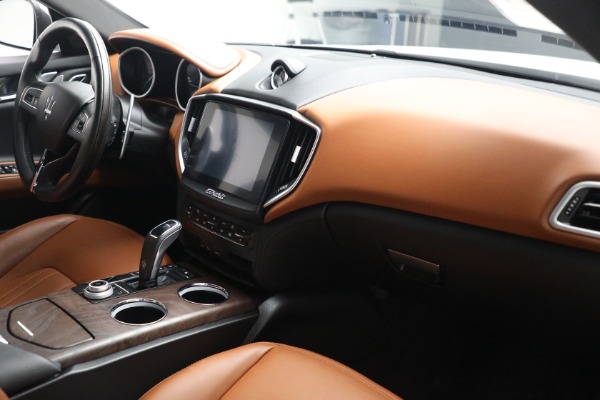 Used 2019 Maserati Ghibli S Q4 for sale Sold at Bugatti of Greenwich in Greenwich CT 06830 17