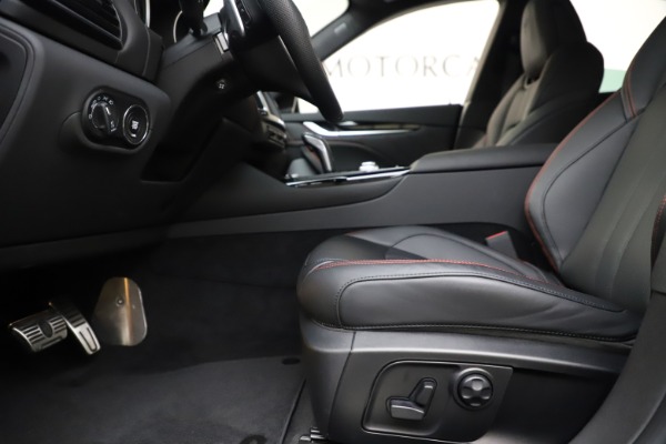 New 2019 Maserati Levante Q4 GranSport for sale Sold at Bugatti of Greenwich in Greenwich CT 06830 14
