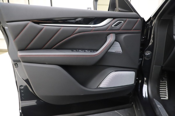 New 2019 Maserati Levante Q4 GranSport for sale Sold at Bugatti of Greenwich in Greenwich CT 06830 17