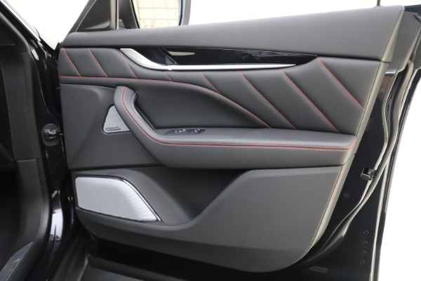 New 2019 Maserati Levante Q4 GranSport for sale Sold at Bugatti of Greenwich in Greenwich CT 06830 25