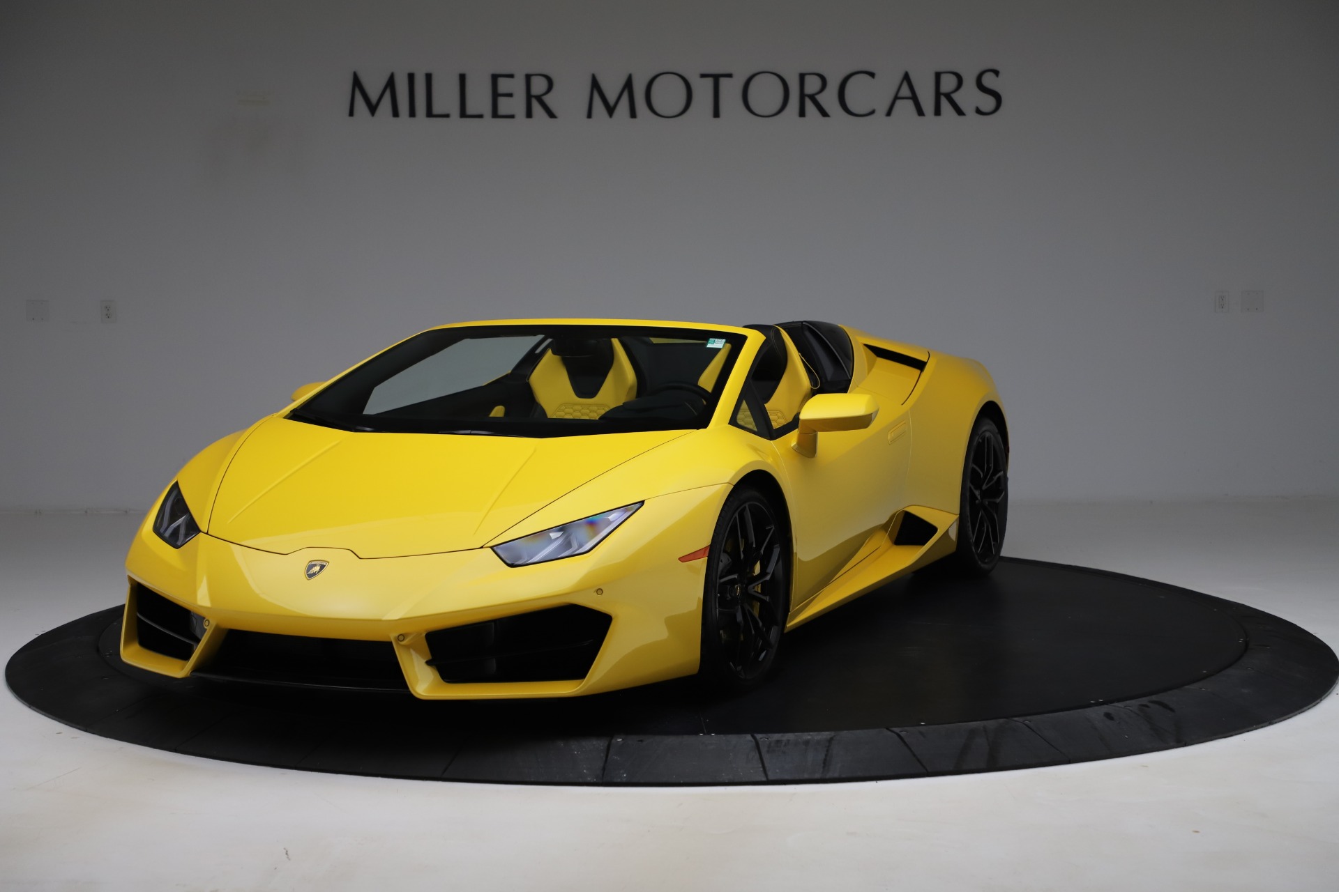 Used 2018 Lamborghini Huracan LP 580-2 Spyder for sale Sold at Bugatti of Greenwich in Greenwich CT 06830 1