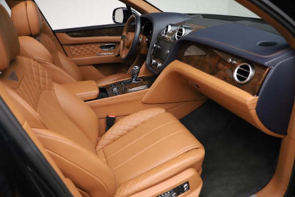 Used 2017 Bentley Bentayga W12 for sale Sold at Bugatti of Greenwich in Greenwich CT 06830 26